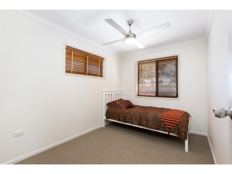 20 Daniel Court, Scarborough QLD 4020