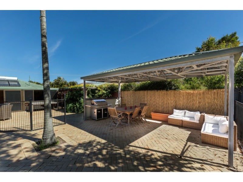 20 Daniel Court, Scarborough QLD 4020