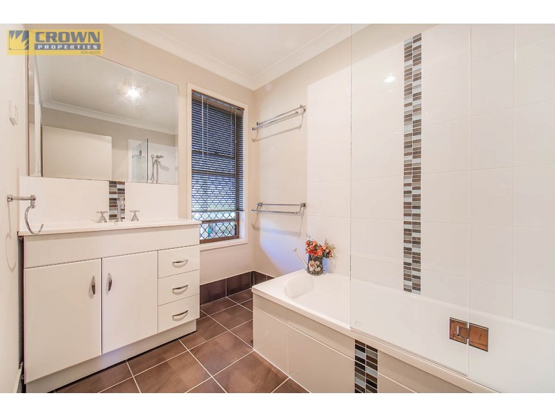 9 Toulouse Avenue, Petrie QLD 4502