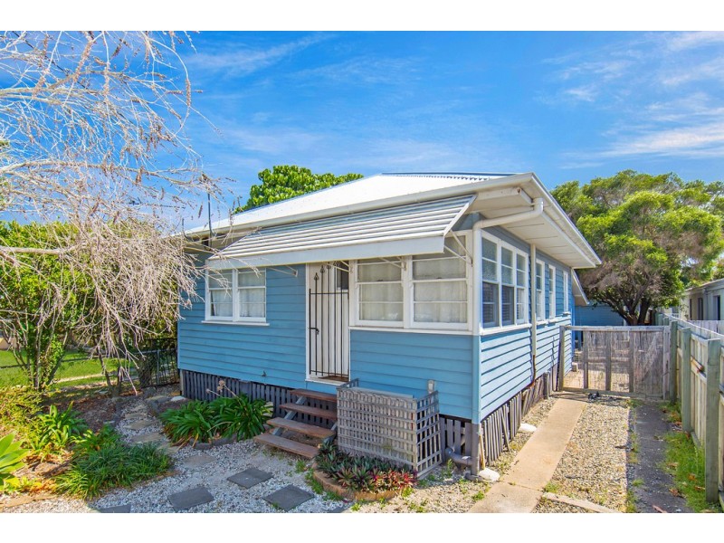26 Chatham St, Margate QLD 4019