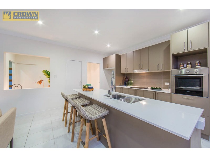 229 Scarborough Road, Scarborough QLD 4020