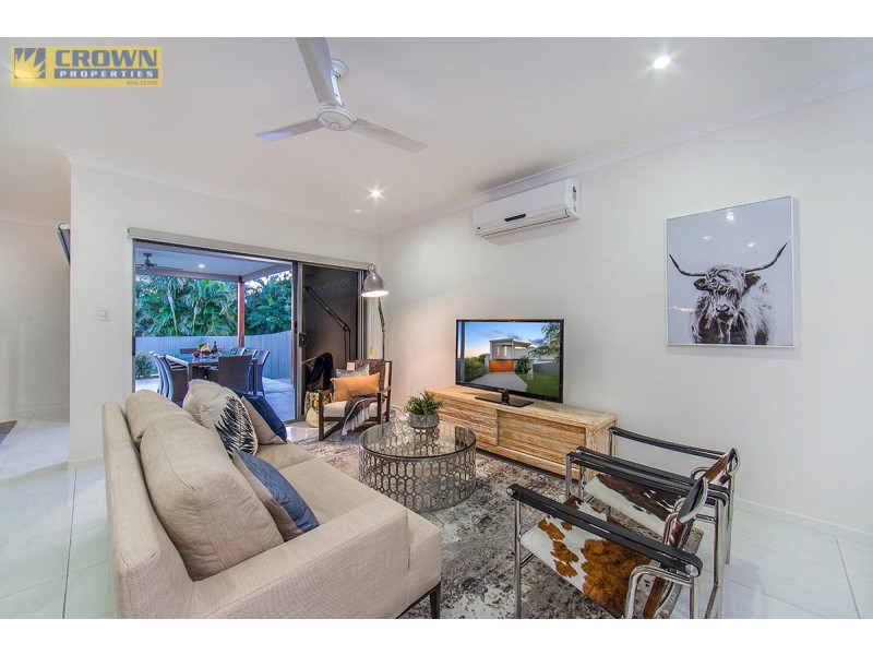 229 Scarborough Road, Scarborough QLD 4020