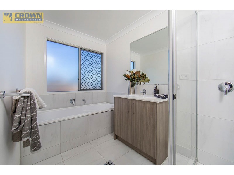 229 Scarborough Road, Scarborough QLD 4020