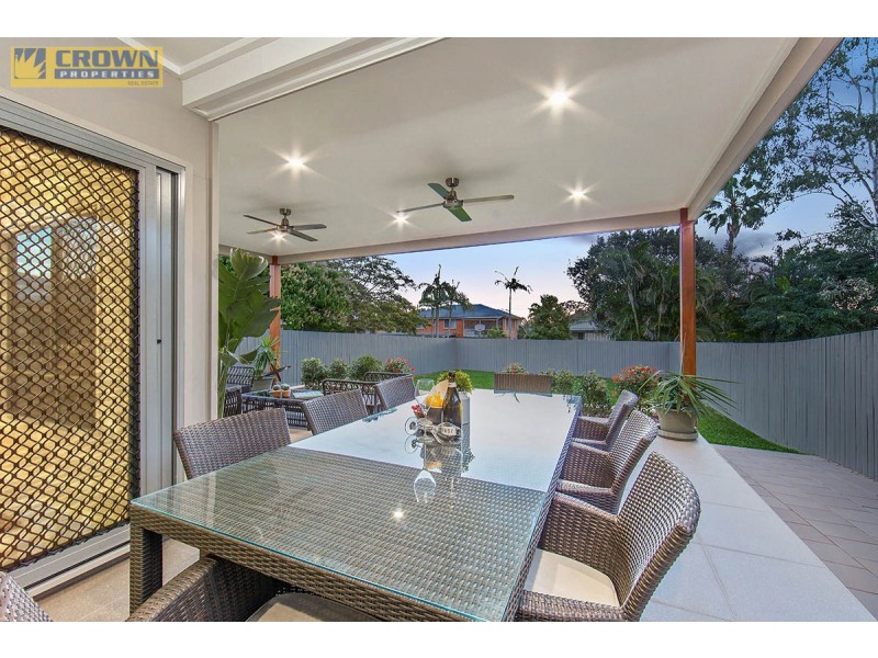 229 Scarborough Road, Scarborough QLD 4020