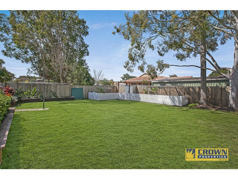 9 Wendy Crescent, Clontarf QLD 4019