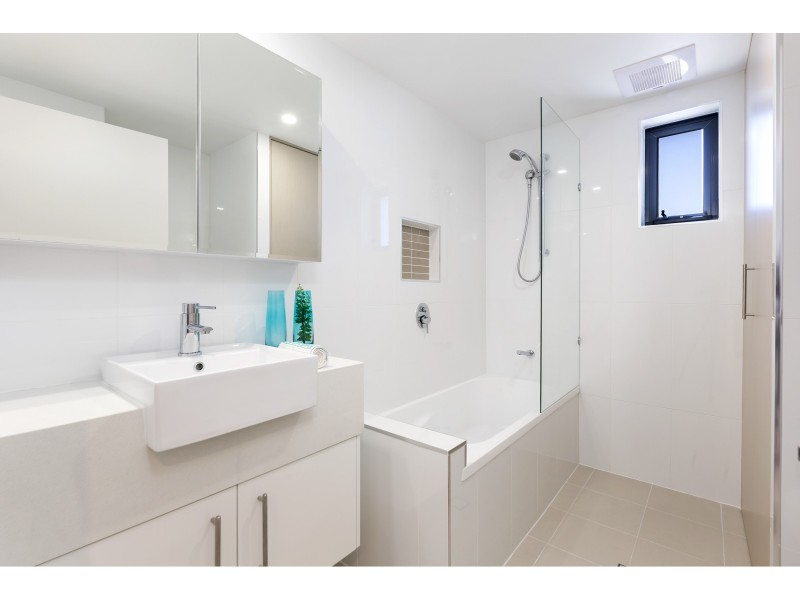 24/103 Sutton Street, Redcliffe QLD 4020