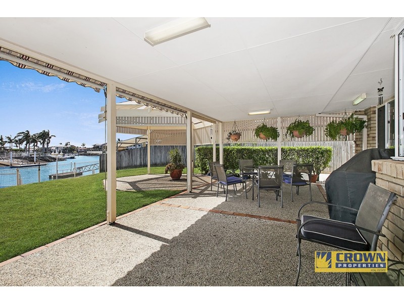 5 Sceptre Court, Newport QLD 4020