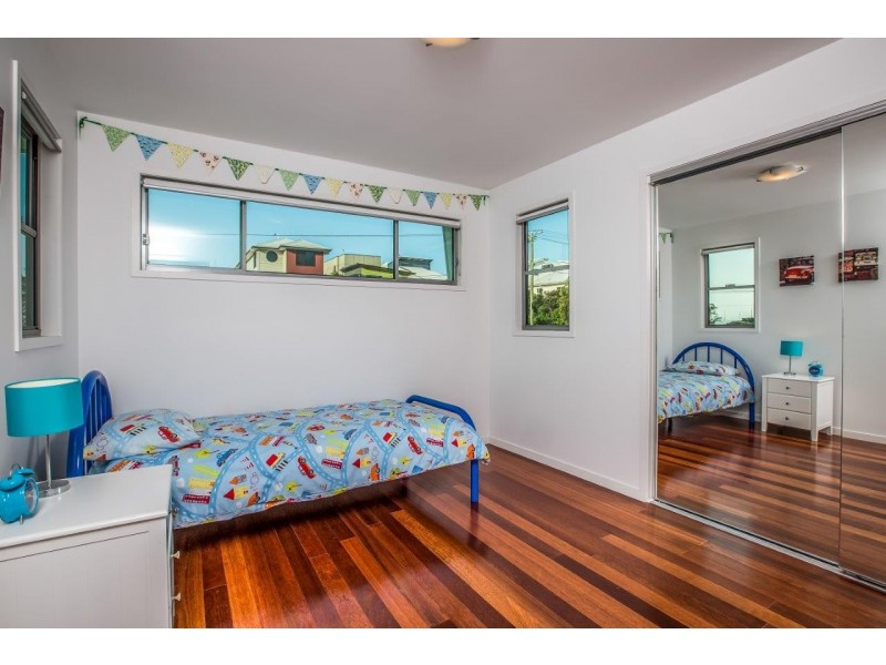 21 Jeays Street, Scarborough QLD 4020