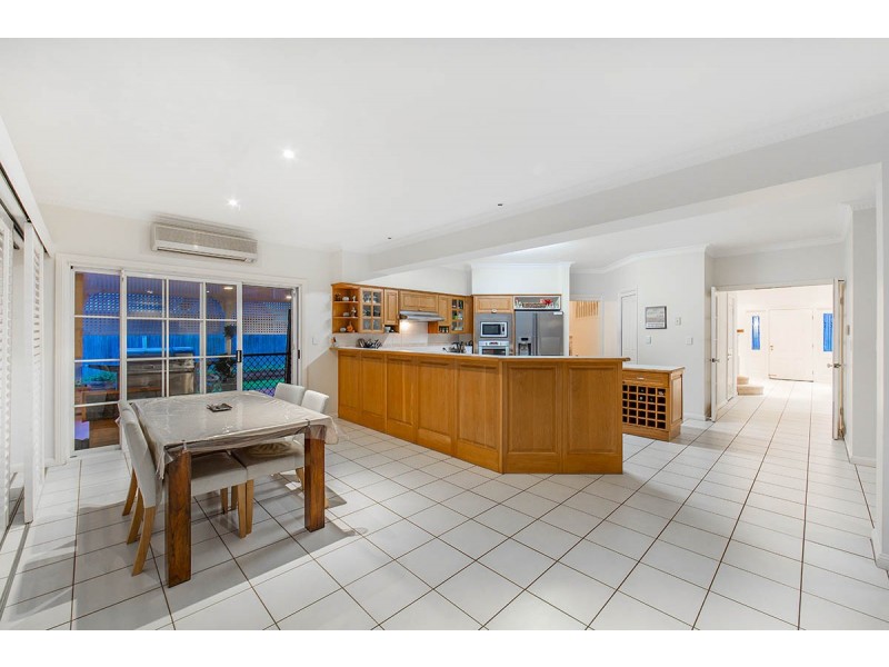 36 Constellation, Newport QLD 4020