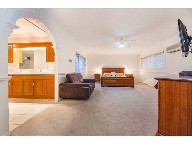 36 Constellation, Newport QLD 4020