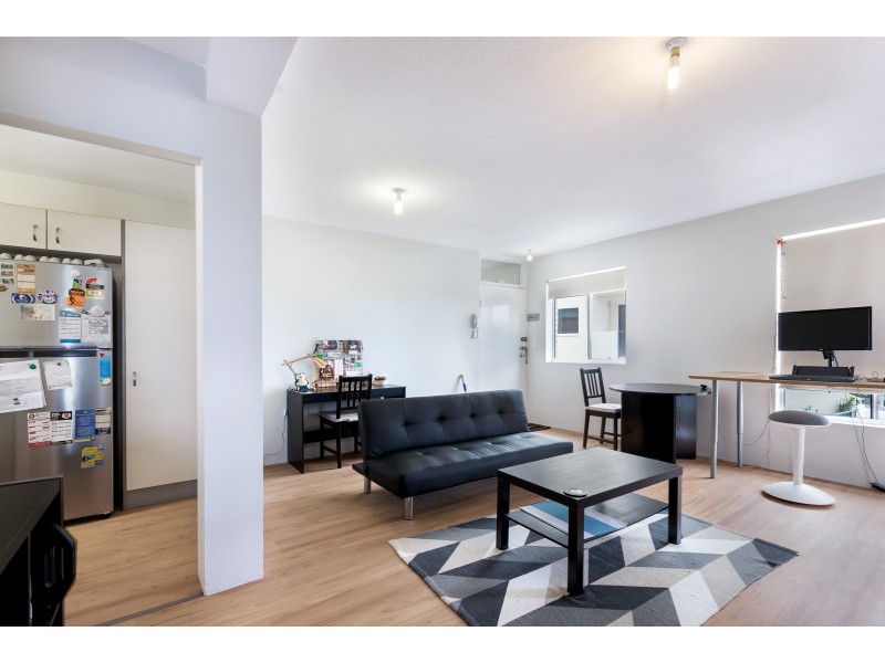 7/89 Marine Parade, Redcliffe QLD 4020