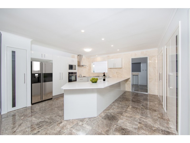 107a Victoria Ave, Margate QLD 4019