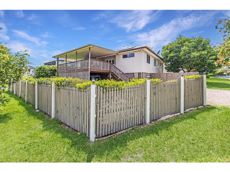 198 Scarborough Rd, Scarborough QLD 4020