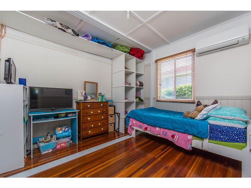 198 Scarborough Rd, Scarborough QLD 4020