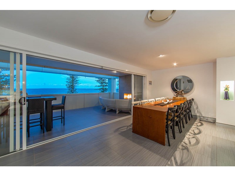 53 Flinders Parade, Scarborough QLD 4020