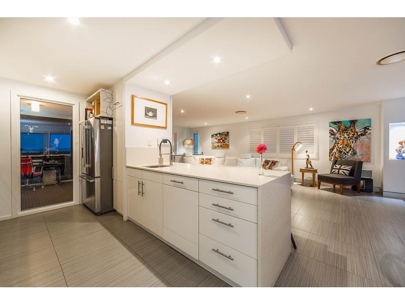 53 Flinders Parade, Scarborough QLD 4020