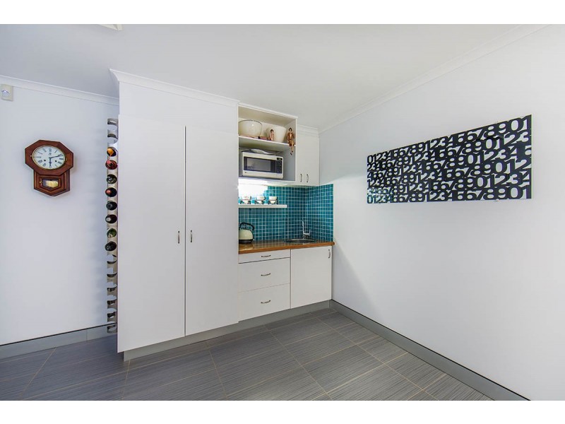 53 Flinders Parade, Scarborough QLD 4020