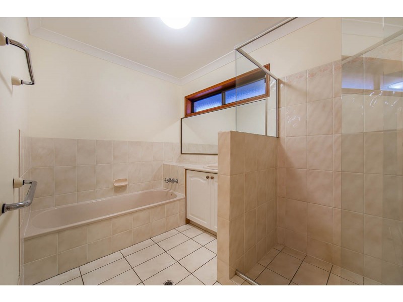 29 Enterprise Court, Newport QLD 4020