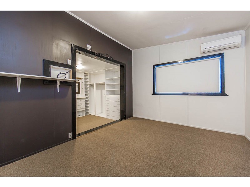 2 Ewan  Street, Margate QLD 4019