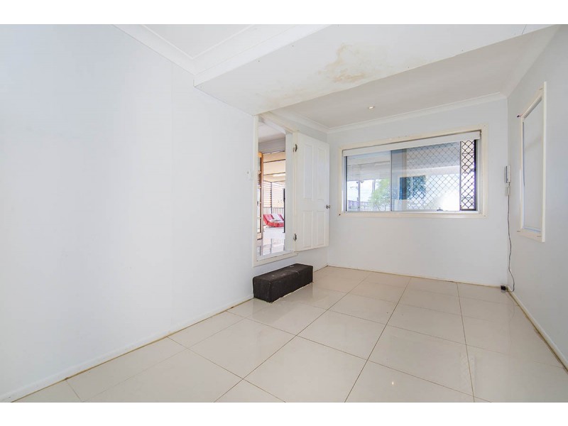 2 Ewan  Street, Margate QLD 4019