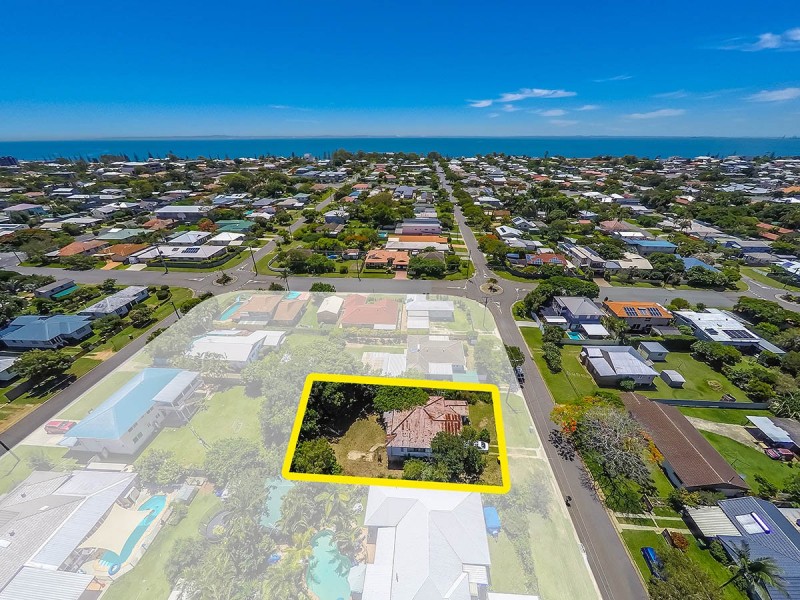 56 Arthur Street, Woody Point QLD 4019