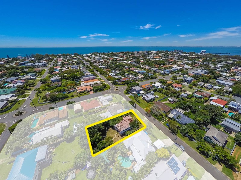 56 Arthur Street, Woody Point QLD 4019