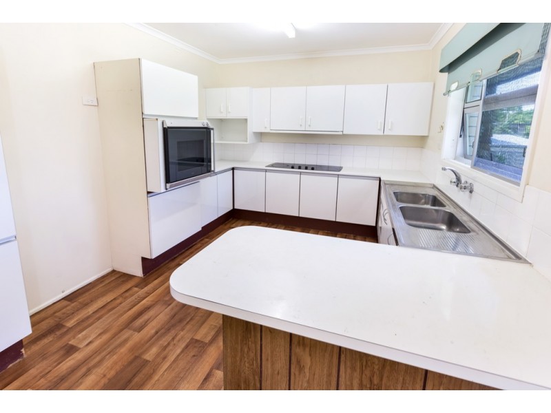 19 Thomas Street, Clontarf QLD 4019