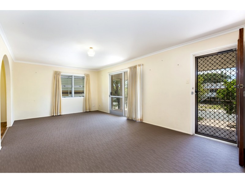 19 Thomas Street, Clontarf QLD 4019