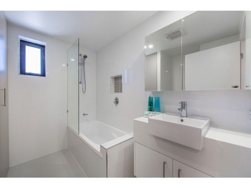 13/103 Sutton Street, Redcliffe QLD 4020