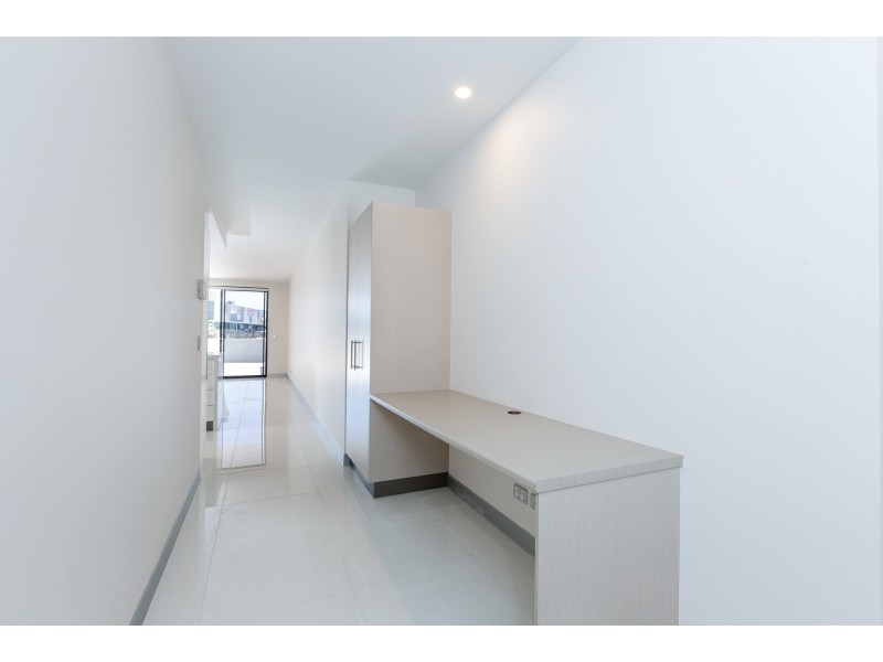 1/103 Sutton Street, Redcliffe QLD 4020