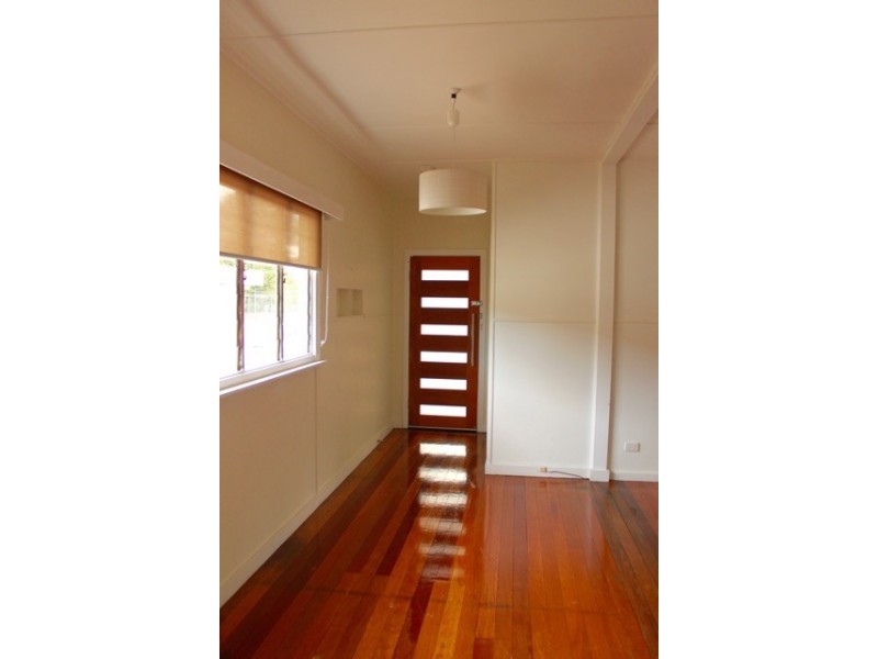 52 Turner Street, Scarborough QLD 4020