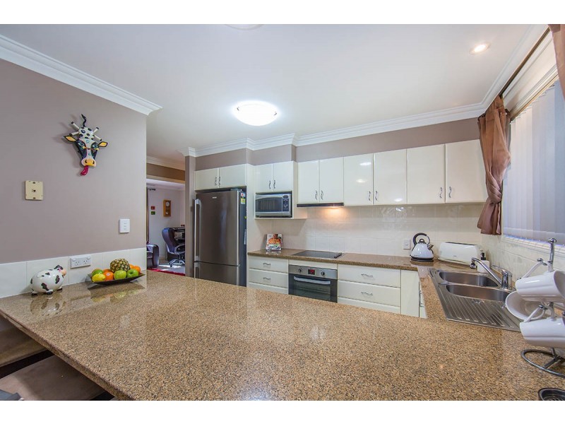 22 Garnet Street, Scarborough QLD 4020