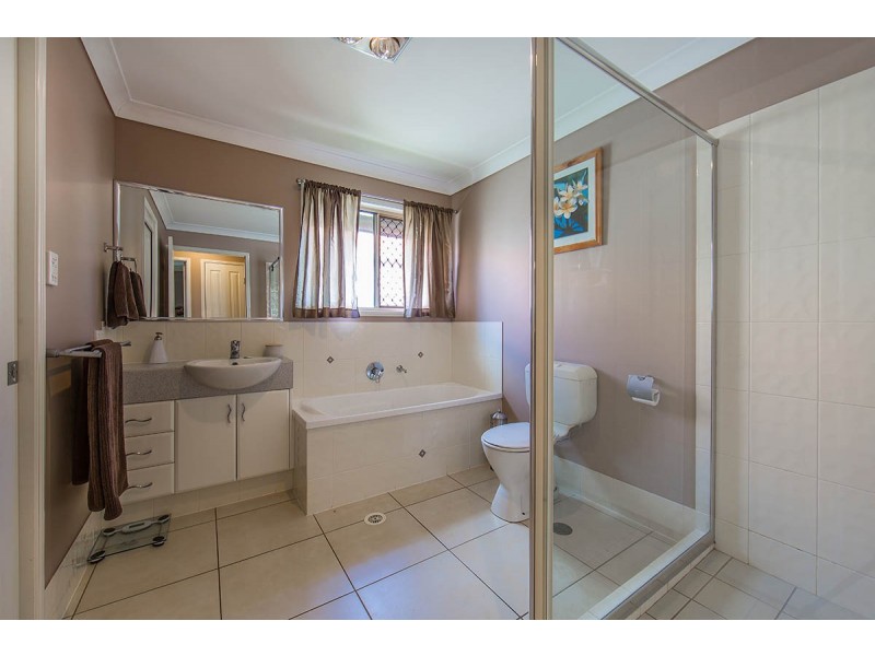 22 Garnet Street, Scarborough QLD 4020