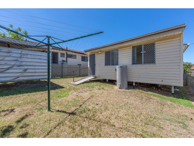 9 McAneny Street, Redcliffe QLD 4020