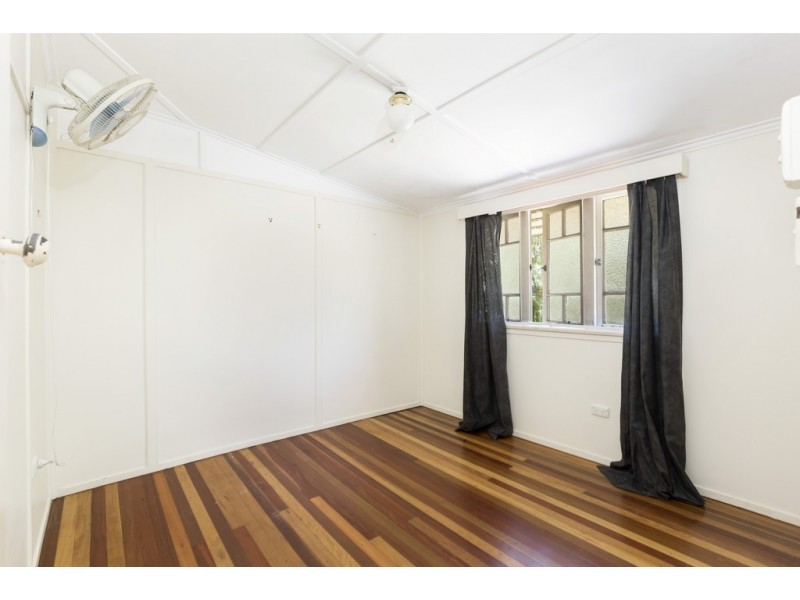 386 Oxley Avenue, Redcliffe QLD 4020