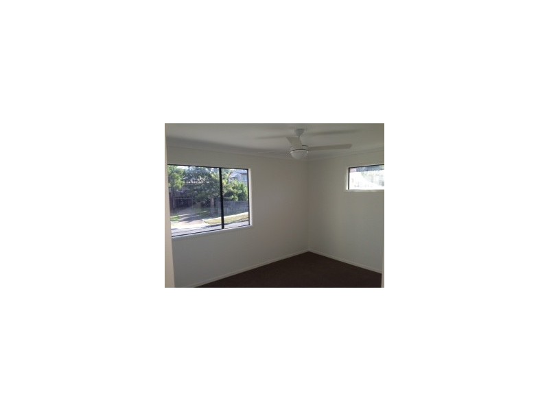 Unit 2/287 Kitchener Road, Stafford Heights QLD 4053