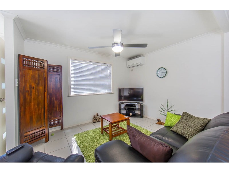 17 Kate Street, Woody Point QLD 4019