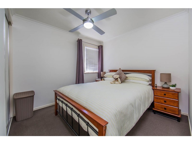 17 Kate Street, Woody Point QLD 4019