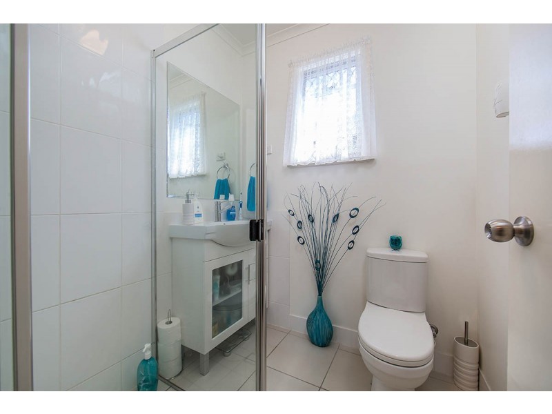17 Kate Street, Woody Point QLD 4019