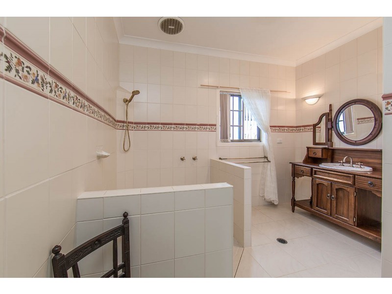 3 Donkin Street, Scarborough QLD 4020