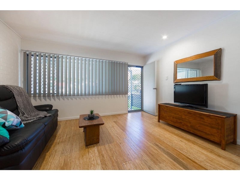 3/15 View Street, Woody Point QLD 4019