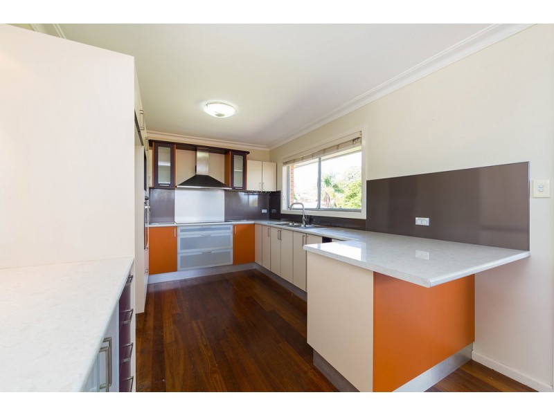 27 Hibiscus Ave, Redcliffe QLD 4020