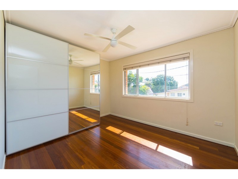 27 Hibiscus Ave, Redcliffe QLD 4020