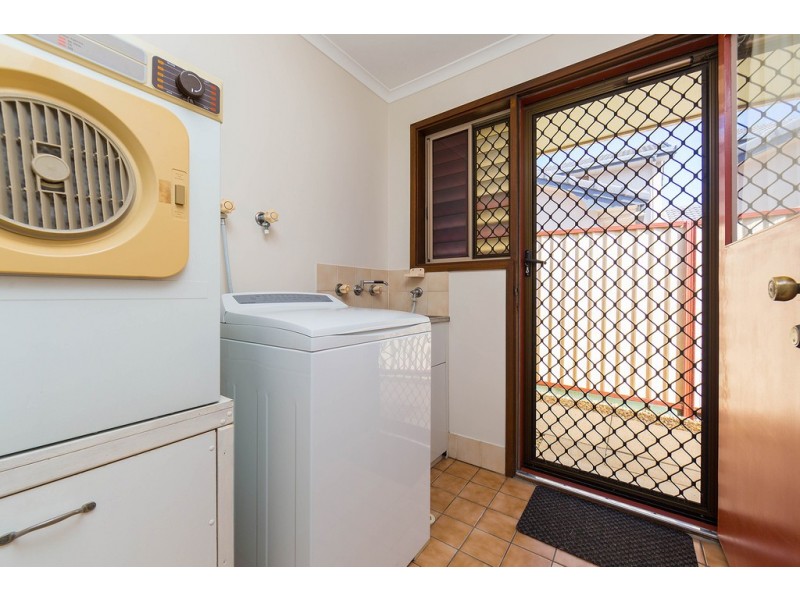 143 Anzac Ave, Redcliffe QLD 4020