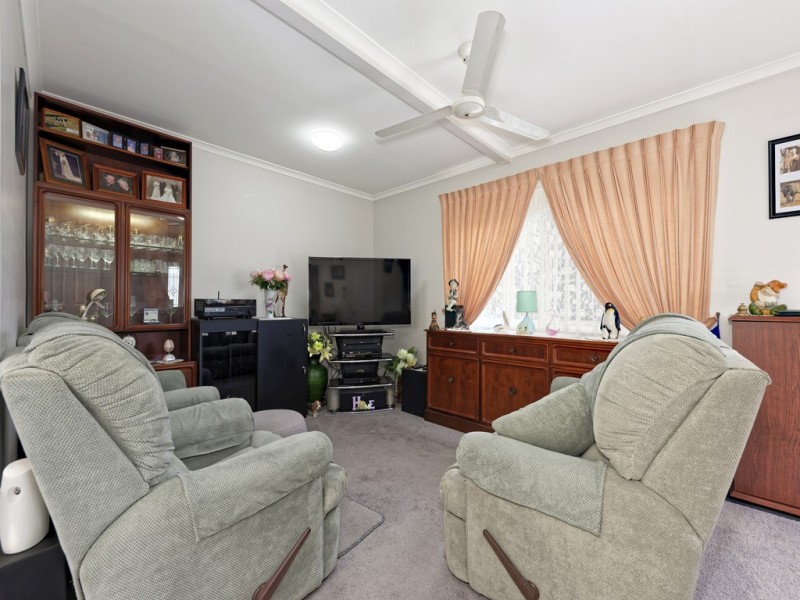 1/19 Ellen Street, Woody Point QLD 4019