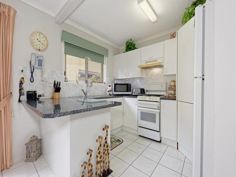 1/19 Ellen Street, Woody Point QLD 4019