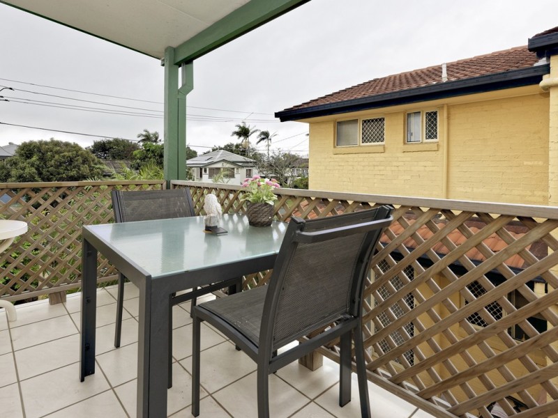 1/19 Ellen Street, Woody Point QLD 4019