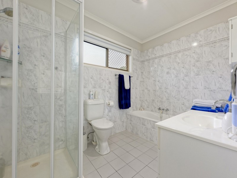 1/19 Ellen Street, Woody Point QLD 4019