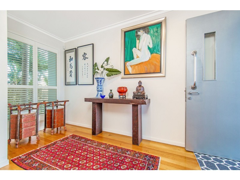 4 Fourth Avenue, Scarborough QLD 4020