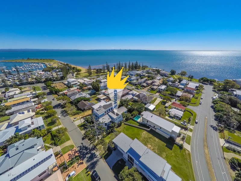 4 Fourth Avenue, Scarborough QLD 4020